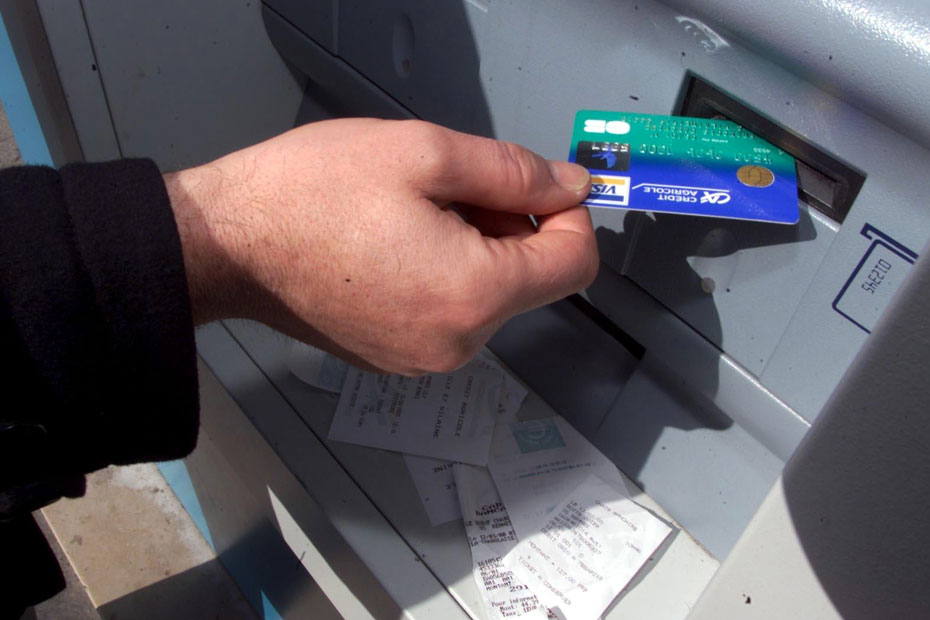 découvrez comment reconnaître et éviter les escroqueries liées à la carte verte. conseils pratiques pour protéger vos informations personnelles et prévenir les fraudes.