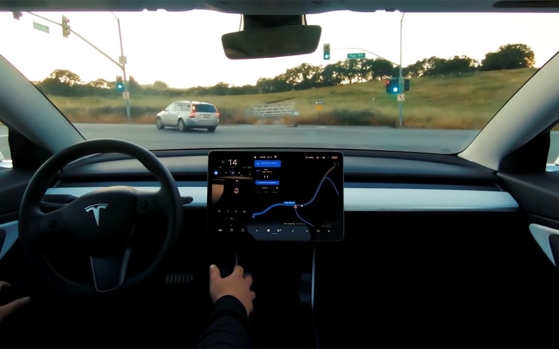 profitez d'une réduction de 50% sur votre assurance tesla grâce à notre logiciel d'aide à la conduite innovant, pour une conduite plus sûre et des économies garanties.